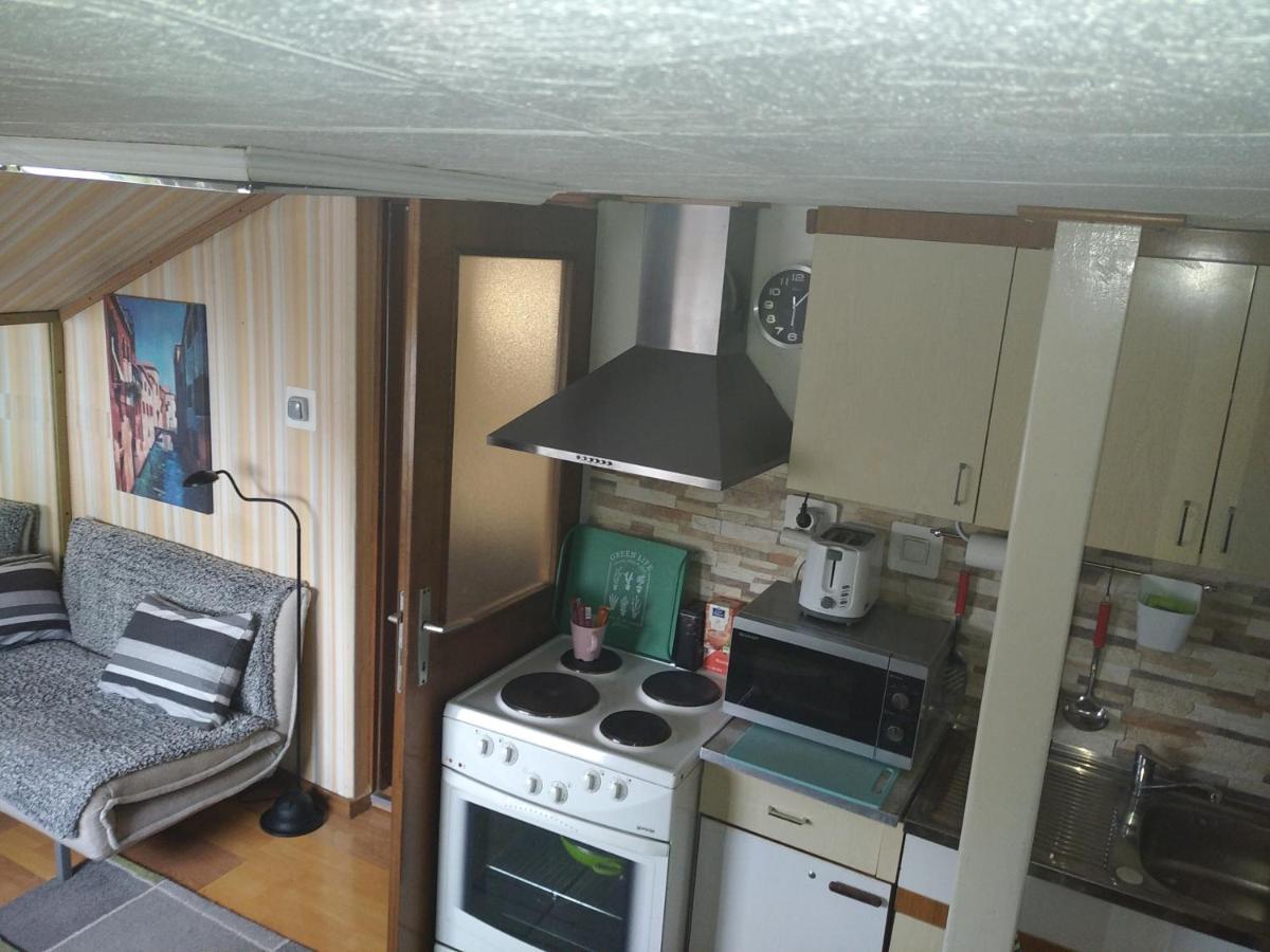 Apartment " Studio Green " Free Parking, Self Check-In Загреб Экстерьер фото